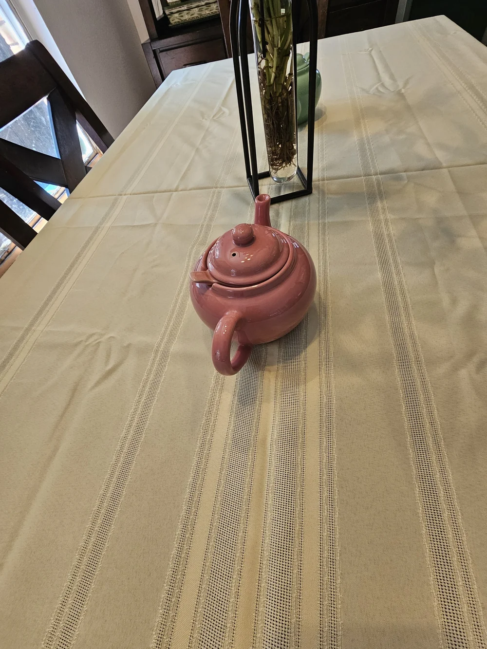 Elegant Soft Yellow Dining Tablecloth with Subtle Woven Stripes..size 120